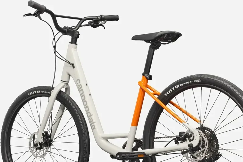 Cannondale Treadwell 2 Low StepThru Fitness Bike in Chalk-5