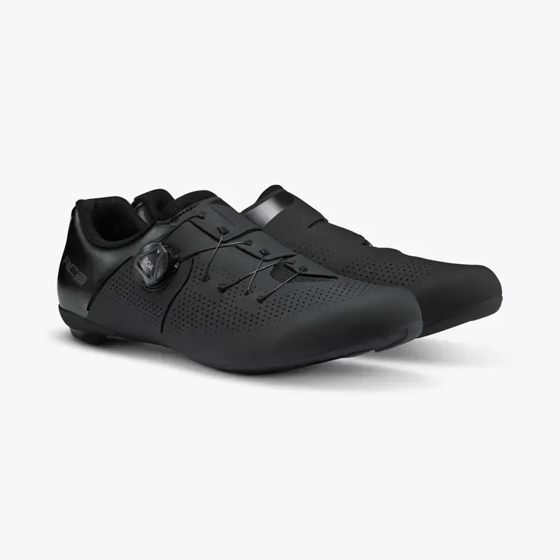 Shimano SH-RC302 Wide Road Shoe in Black-1